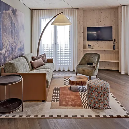 Palace Hotel 4*